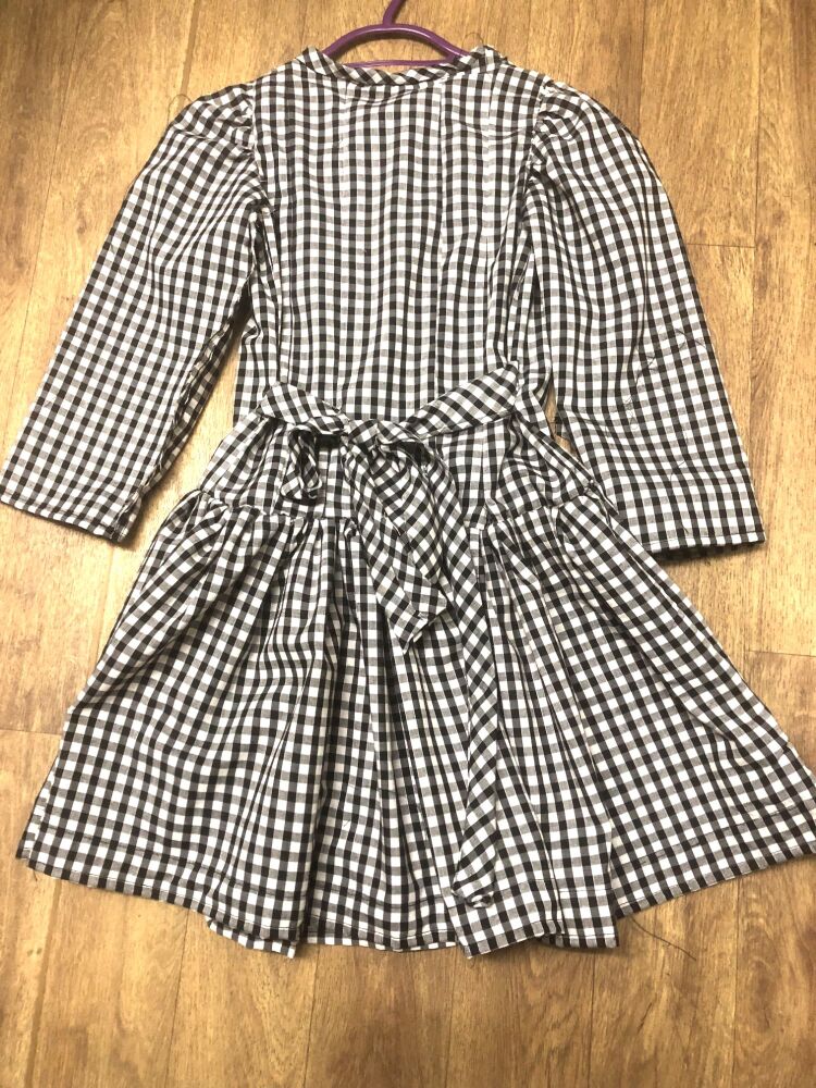 back of gingham dress back of gingham dress