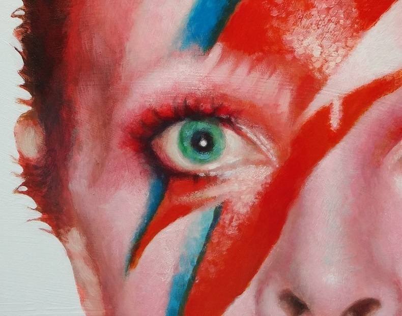 BOWIE SIXXXXXX CLOSE UP GO GO