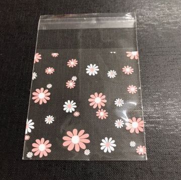 Cellophane Patterned Bag - Self Seal - Pale Pink & White Flowers- 70mm x 10