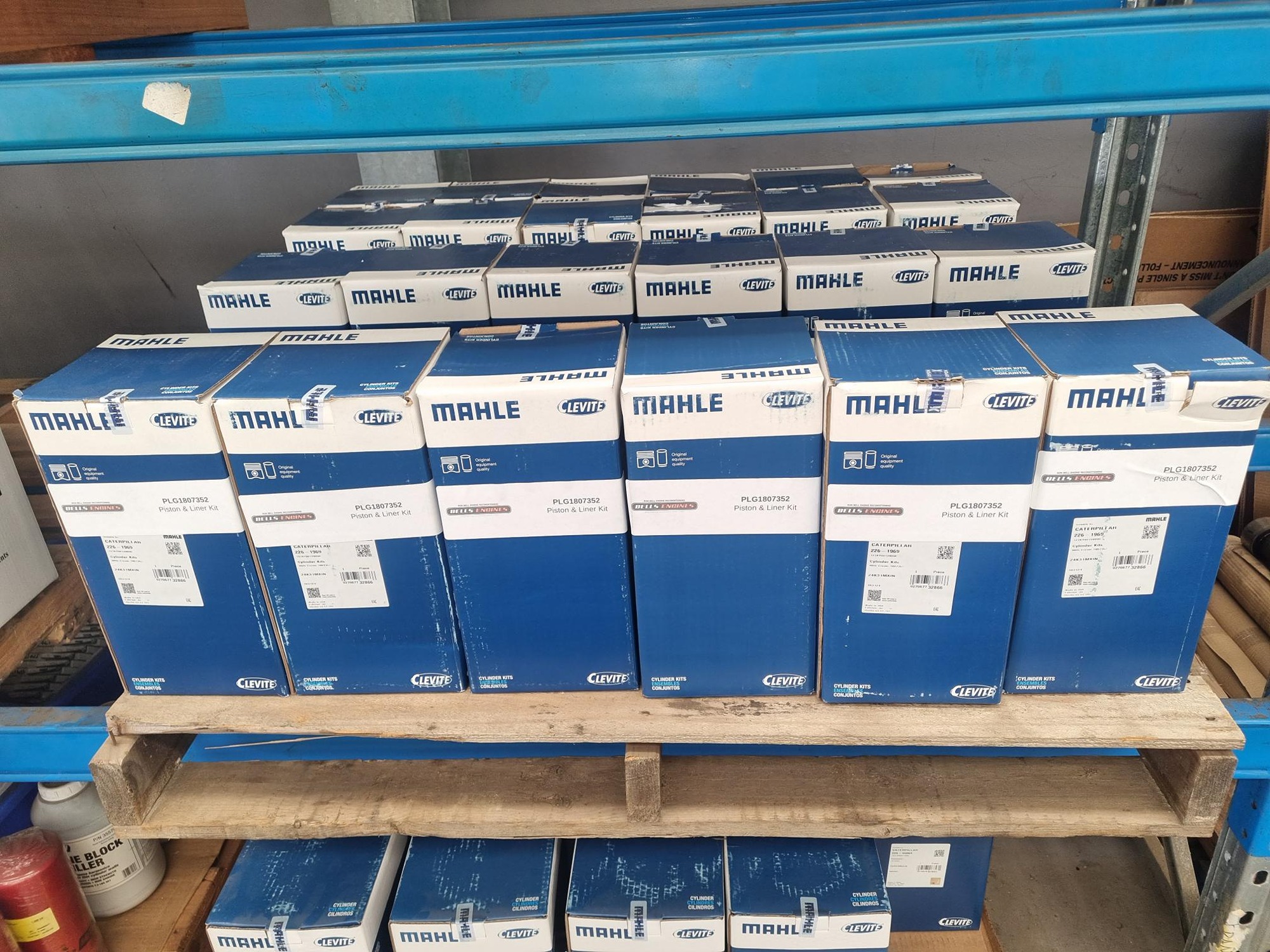 MAHLE Wholesaler for all Parts for Caterpillar Truck Engines 6NZ and 9NZ Au