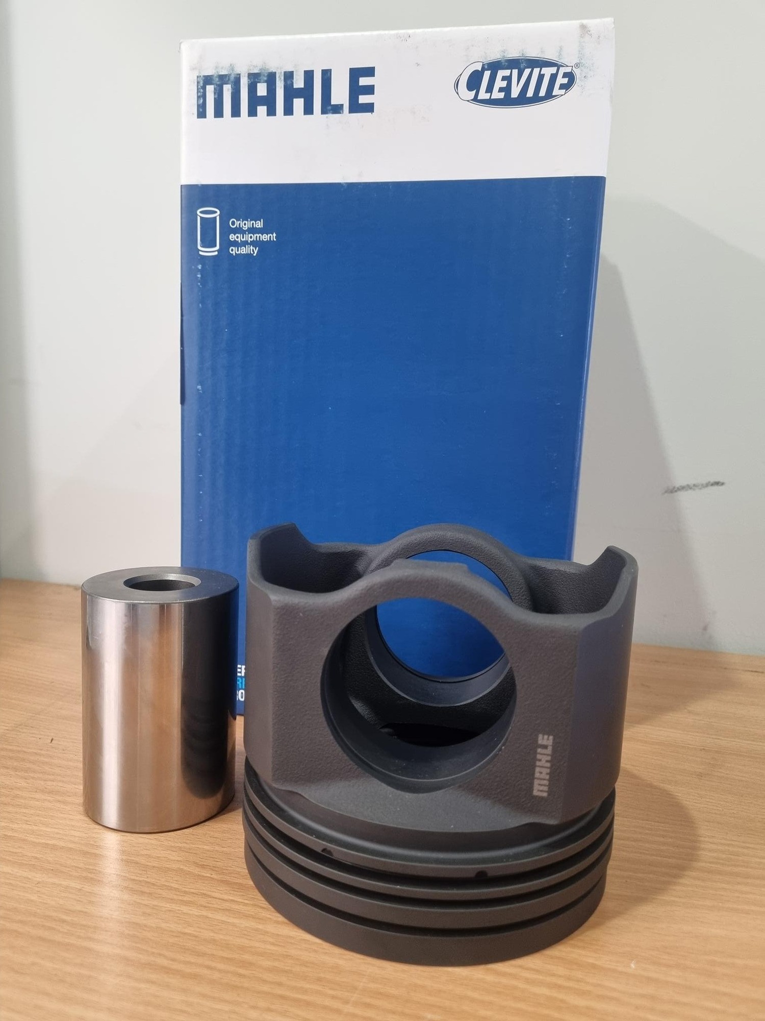 CATERPILLAR PISTON # 3767362