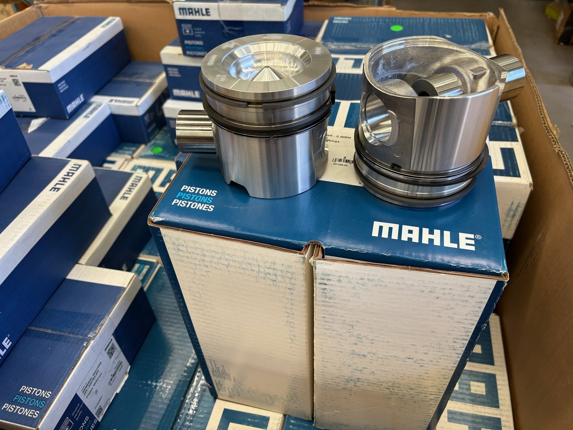 Cummins QSB6.7 and QSB4.5 OEM MAHLE Original Engine Pistons and Parts Australia