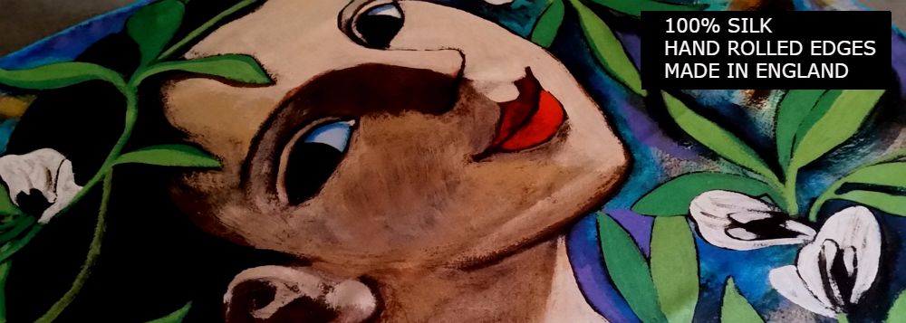 I fiore scarf face close up banner