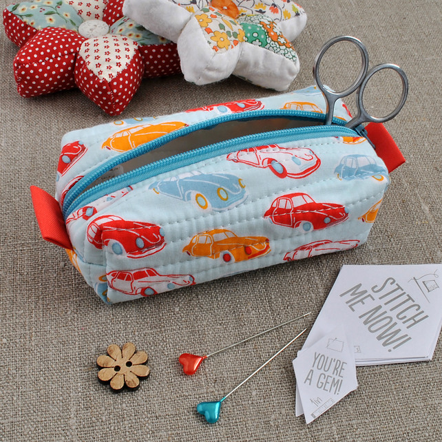 Small Box Pouch in Vintage Cars - Make-Up Pouch, Sewing Kit