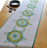 Strippy Star Table Runner Kit