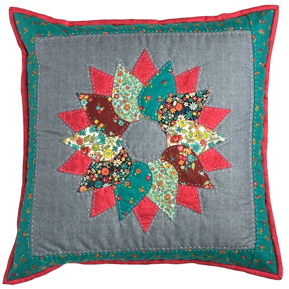 <!-- 001 -->Wreath Cushion Pattern - Includes pre-cut papers