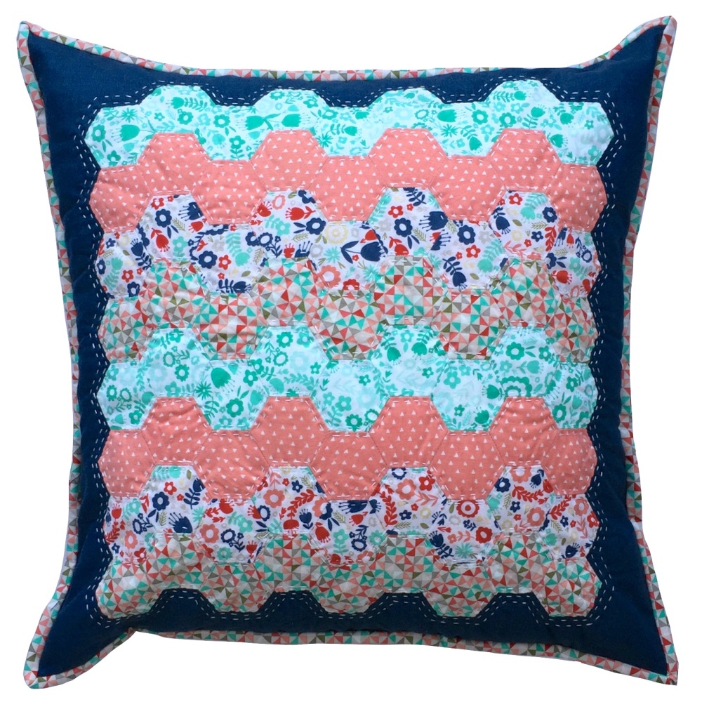<!-- 001 -->Hexy Cushion Kit in Blue & Red - English Paper Piecing (EPP) He