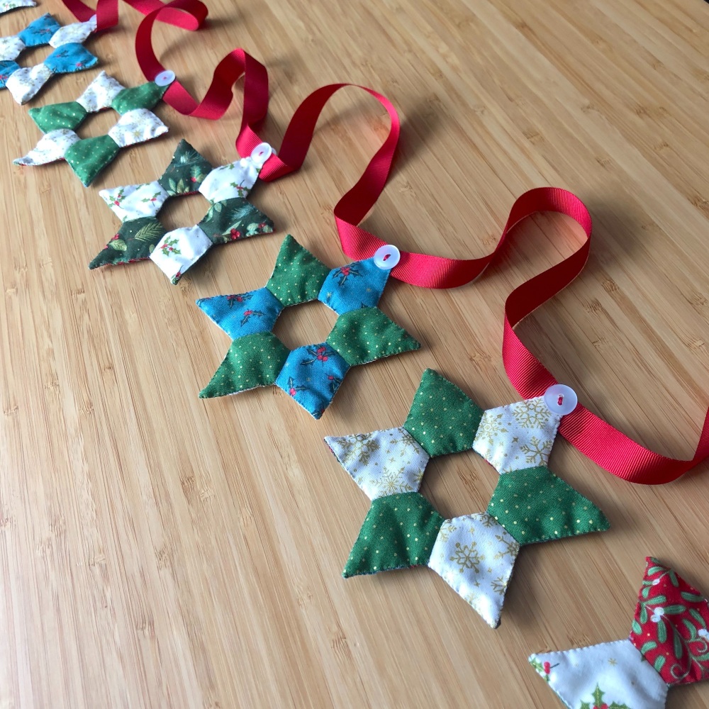 EPP Star Bunting Kit in Traditional Christmas