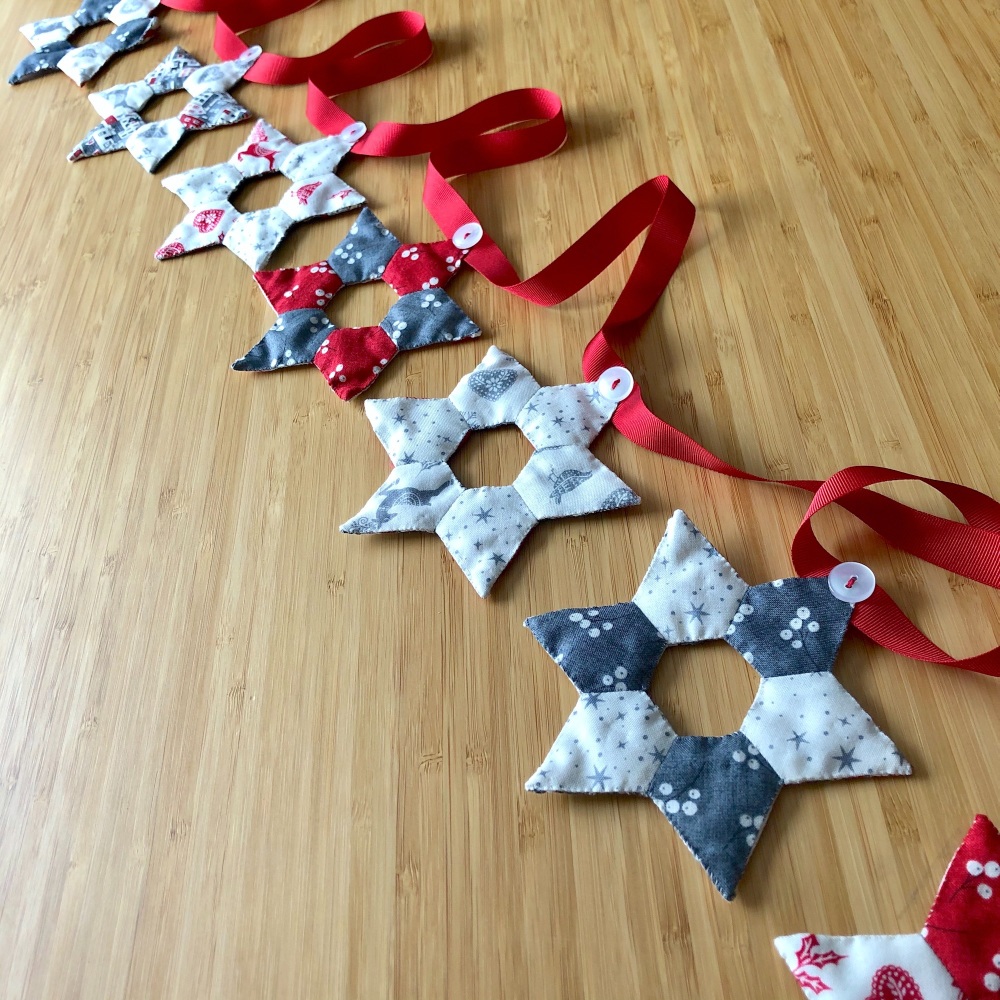 EPP Star Bunting Kit in Christmas Scandi