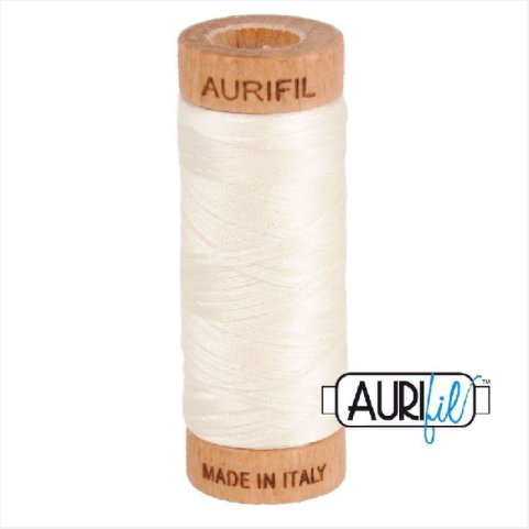 <!-- 003 -->Aurifil Mako 80 Cotton / 300m - Chalk - 2026