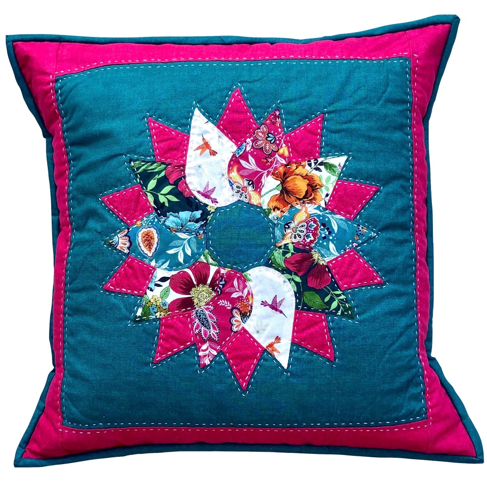 <!-- 003 -->Wreath Cushion Pattern - Includes pre-cut papers