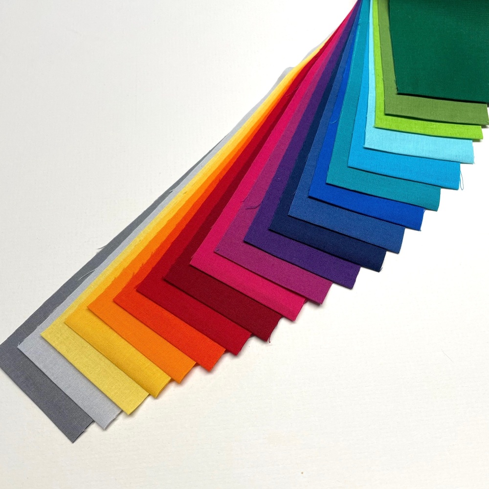 Quilter's Pre-cut 20pc Fabric Strip Set in Makower's Spectrum Solids v3