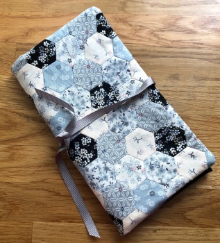 Hexy Craft Wrap Pattern - Includes Pre-cut Hexy Papers