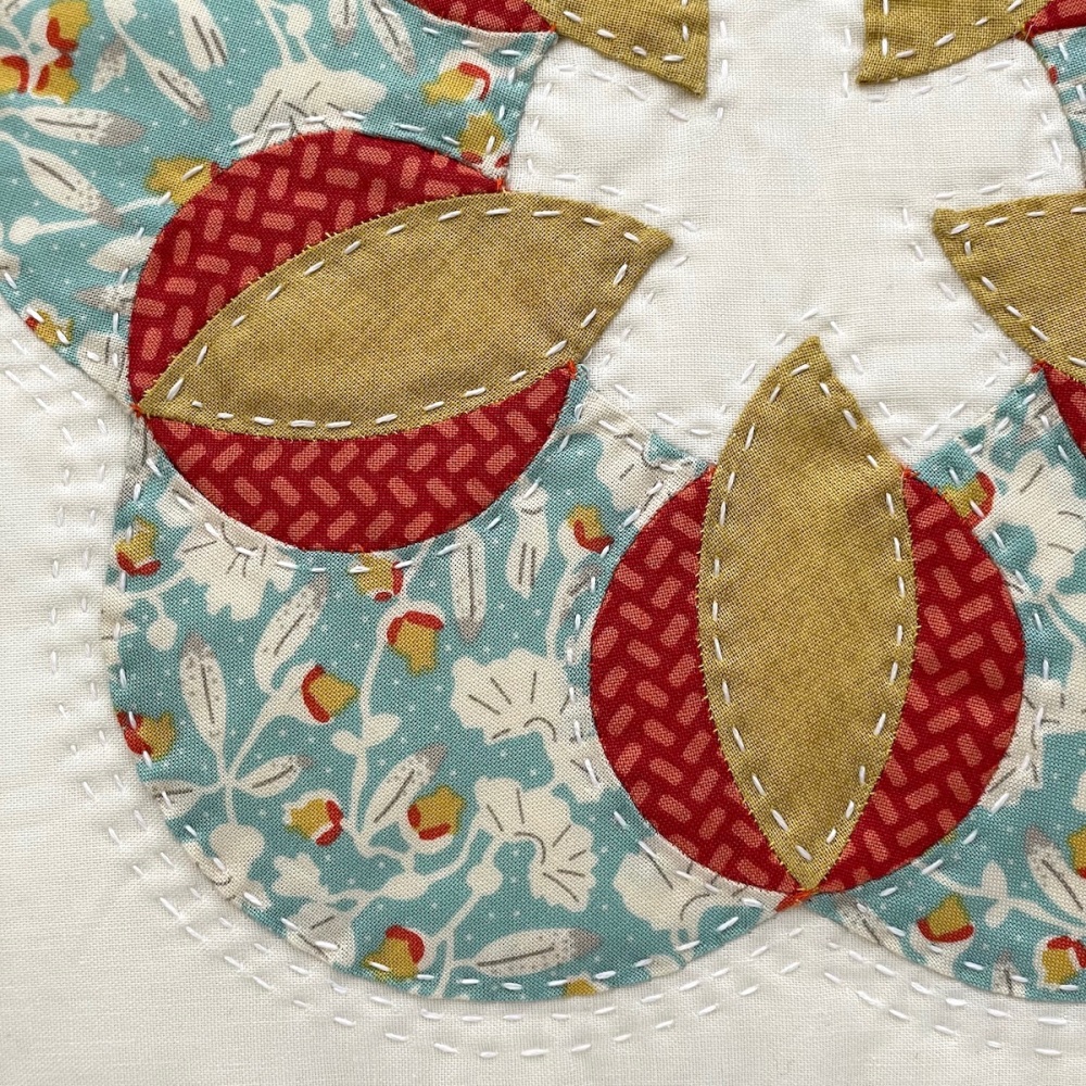 Blooming Flower Cushion kit in Sweet Ride -  curved English paper-piecing (EPP) kit