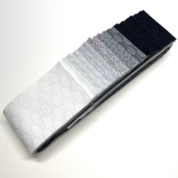 Quilter's Pre-cut 20pc Fabric Strip Set in Wilmington's B/W Essentials