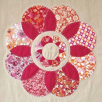 Double Clamshell Flower Panel in Liberty Pinks - English Paper-piecing Cushion Kit
