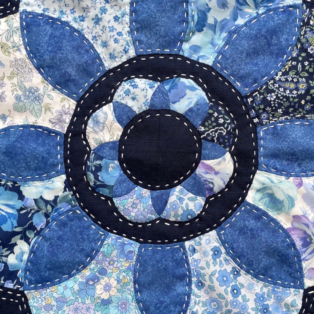 Double Clamshell Flower Panel in Garden Blues - curved English Paper-piecing (EPP) Kit