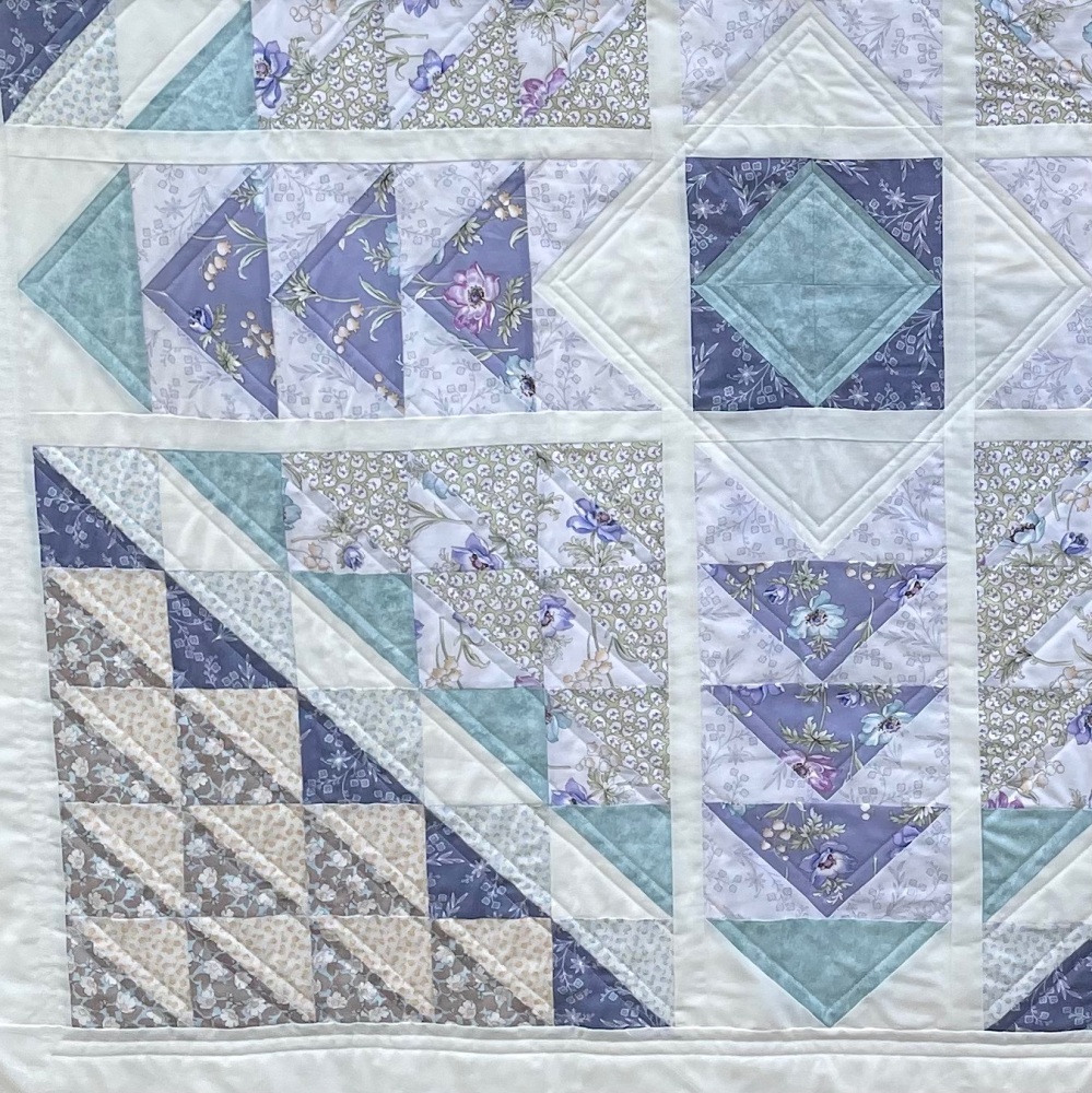 Birds of a Feather Quilt kit in Abloom