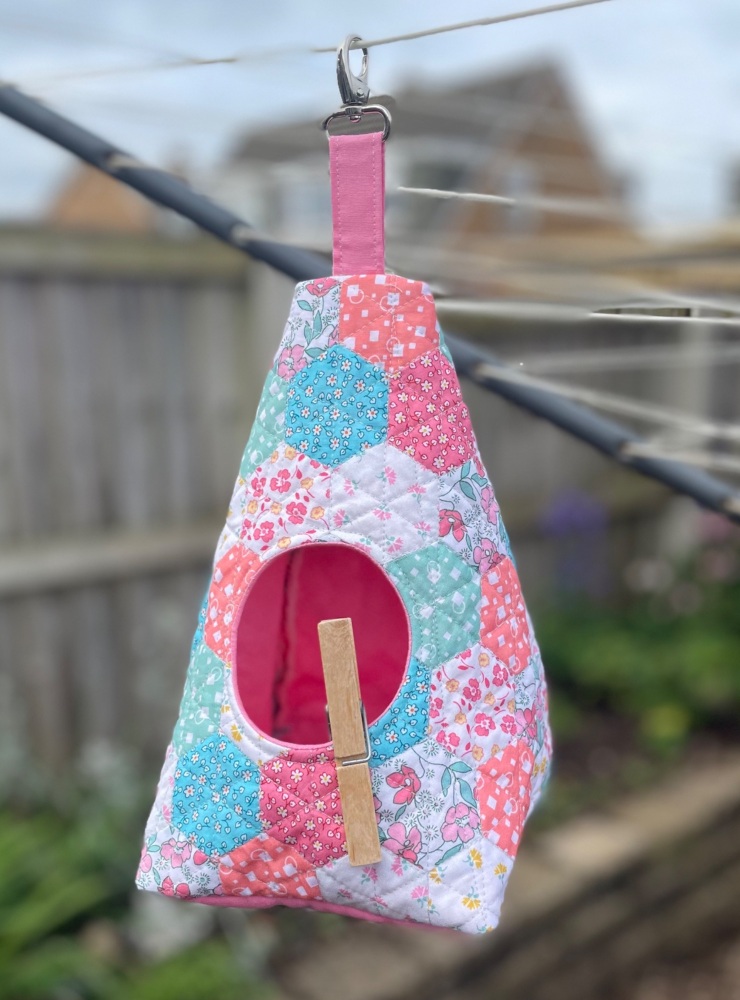 Hexy Peg Bag Kit in Little Blossoms - English paper-piecing (EPP) Kit