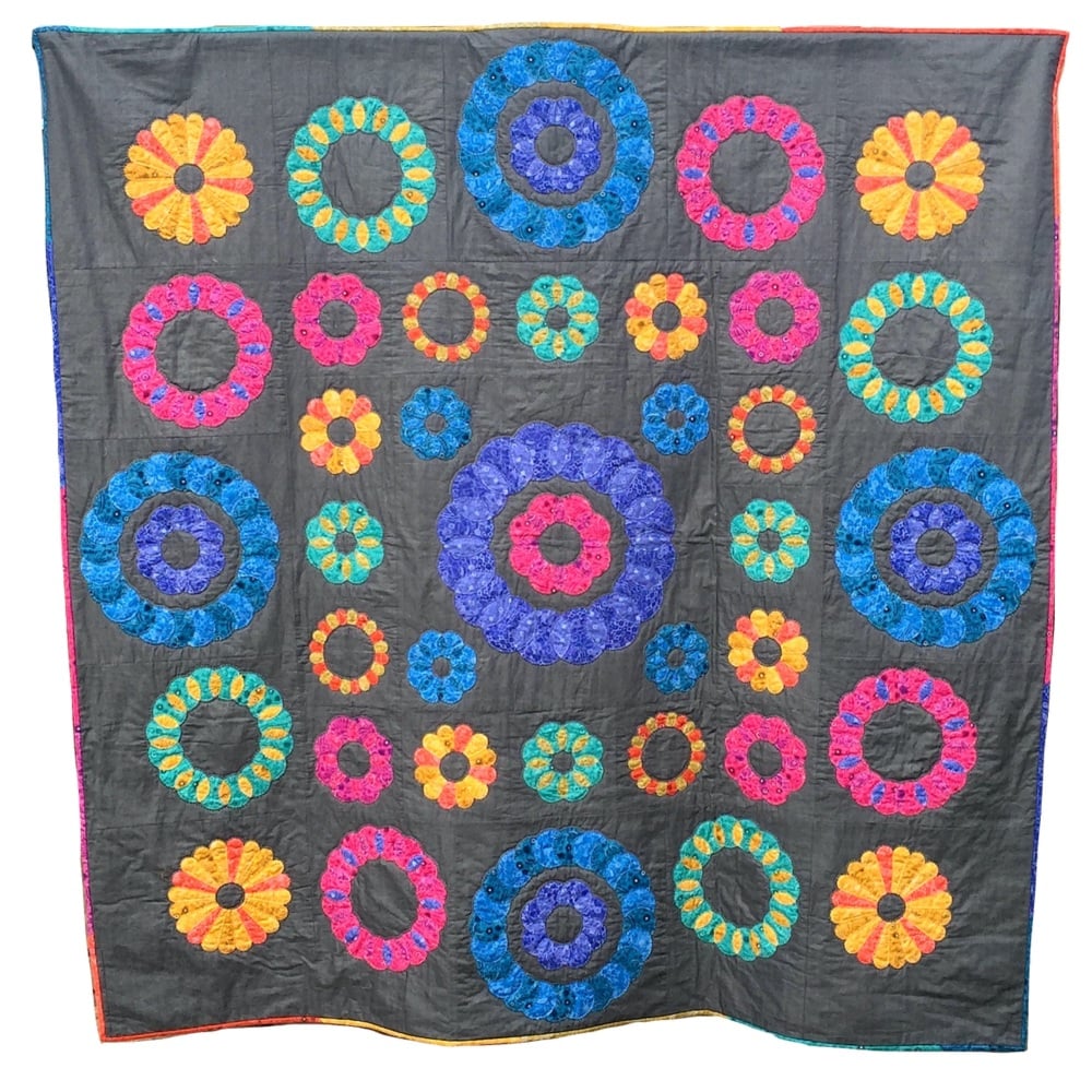 Curve Motion Medallion Quilt - Pattern & Papers set