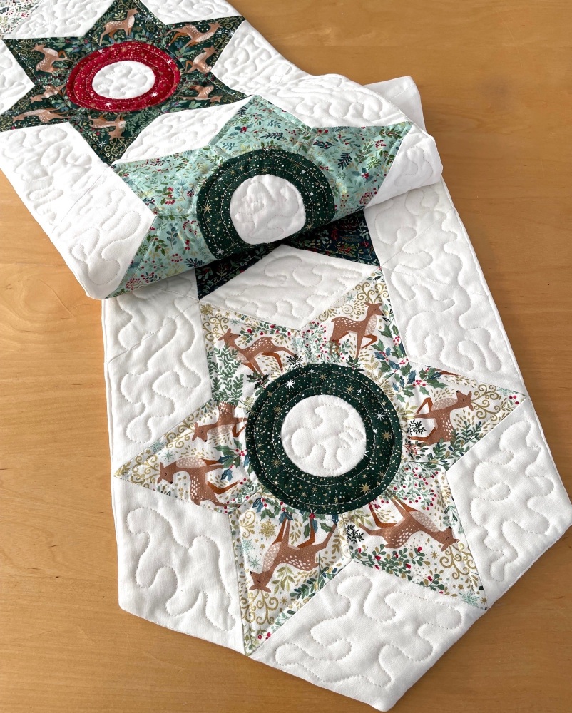 Diamond Rings Table Runner Kit in Enchanted Christmas