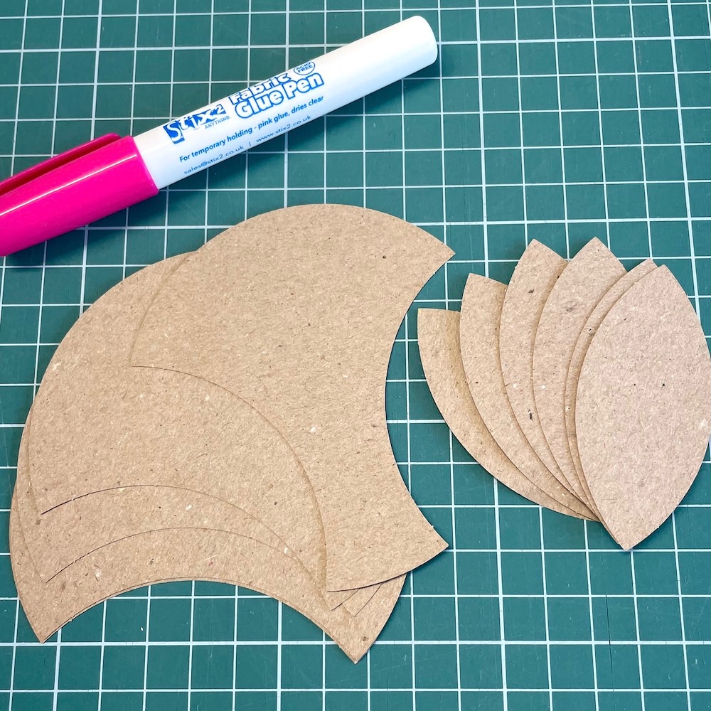 Applecore Flower Ring Paper Pieces - 48 Pre-cut Papers for Curved English Paper-piecing