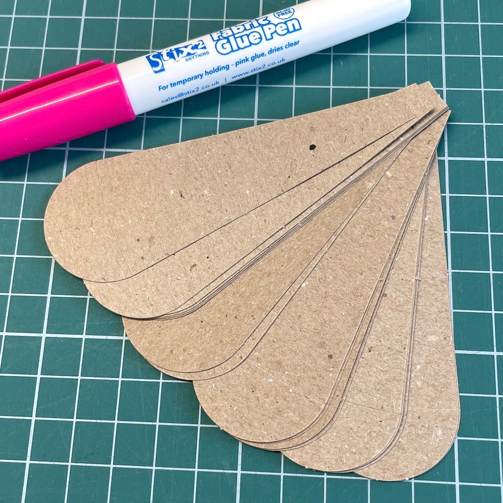 Dresden Plate (Long ) Paper Pieces - 60 Pre-cut Papers for English Paper-piecing