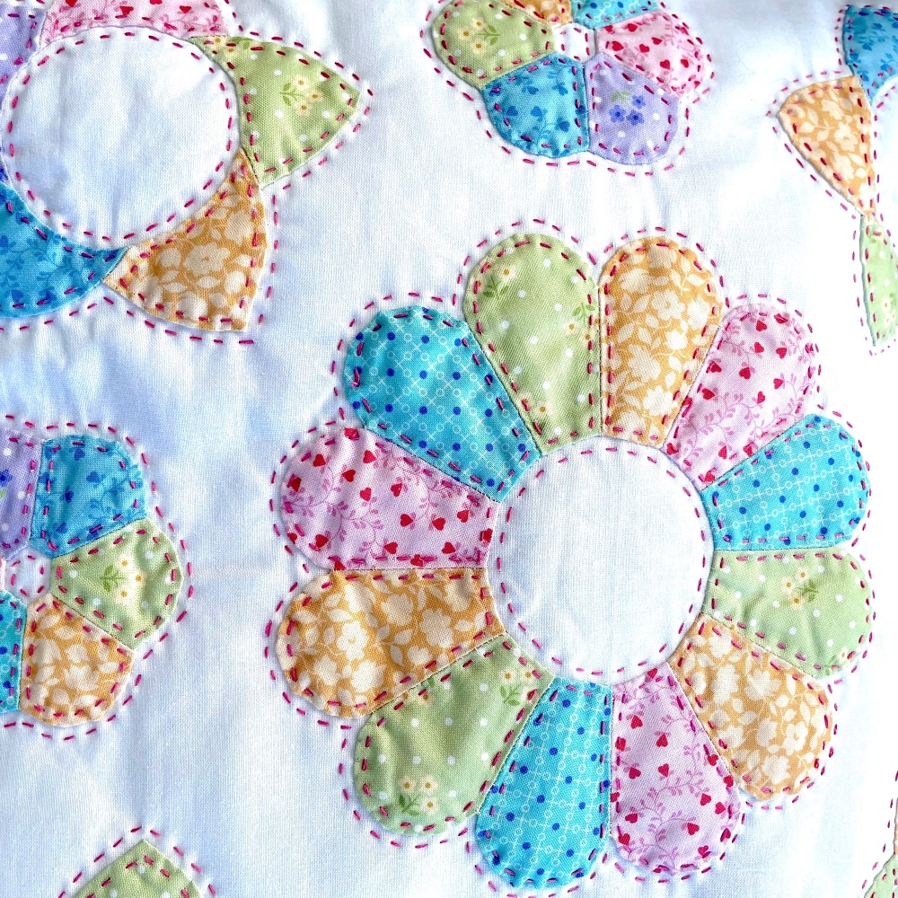 Dresden Plate Paper Pieces - 100 Pre-cut Papers for English Paper-piecing