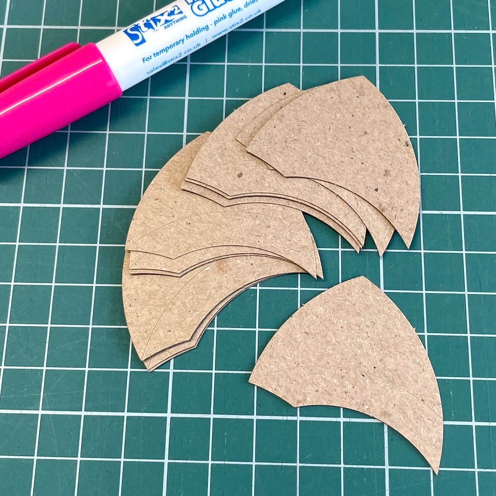 Petal Flower Ring Paper Pieces - 40 Pre-cut Papers for Curved English Paper-piecing