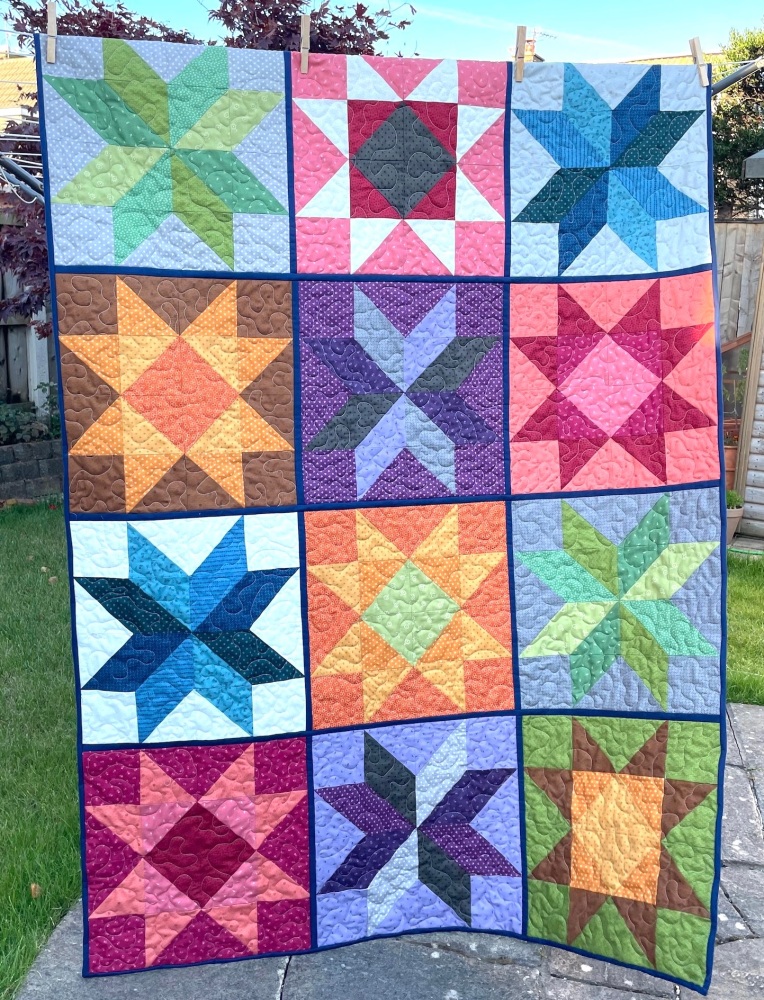 Jewel Stars Quilt Kit in Itsy Bits