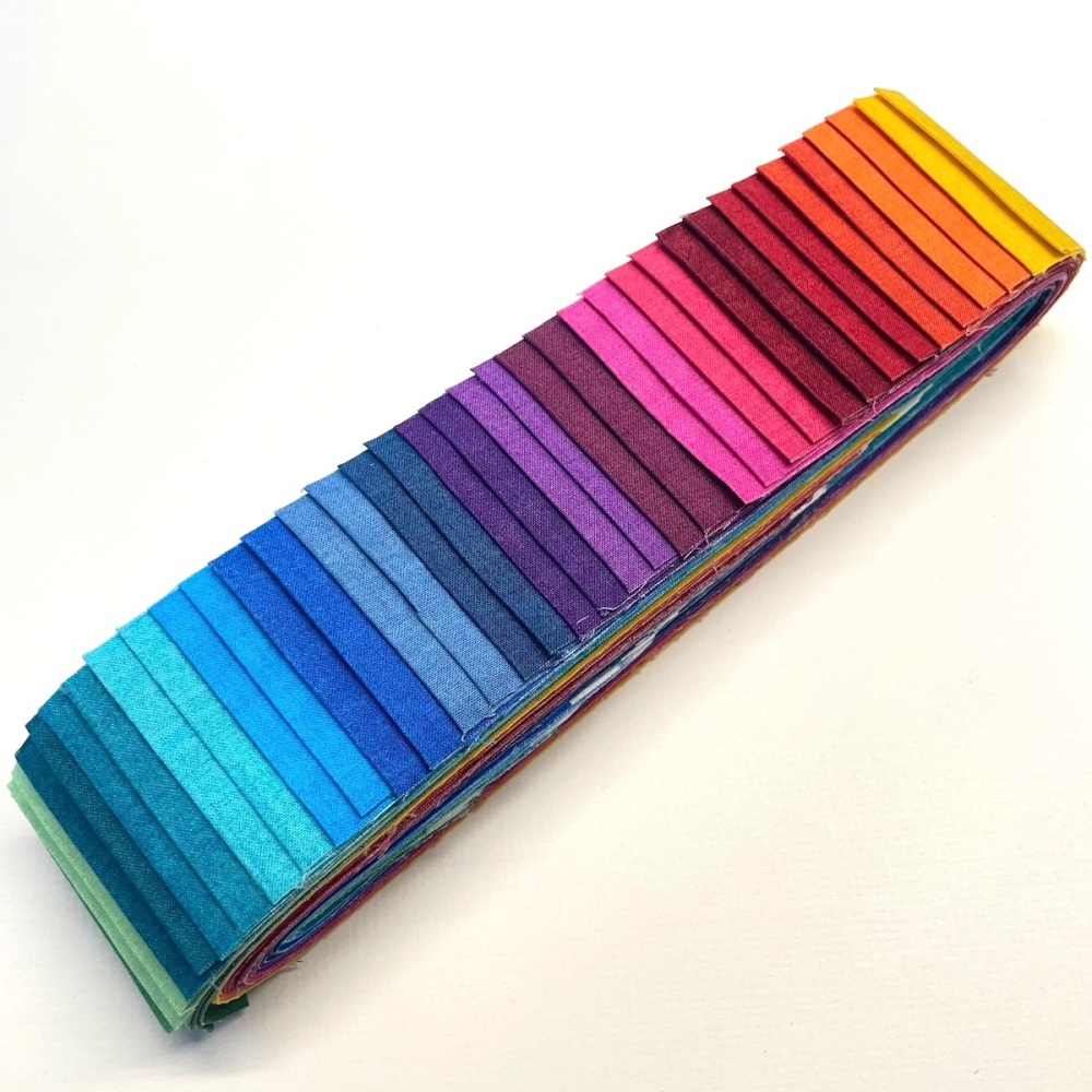 Quilter's Pre-cut 40pc Strip Set in Makower's Linen Textures