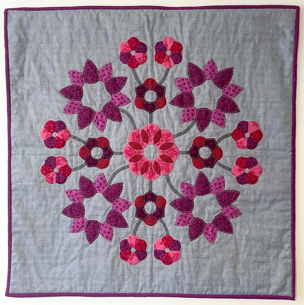 Rose of Ruby Wall Hanging Kit