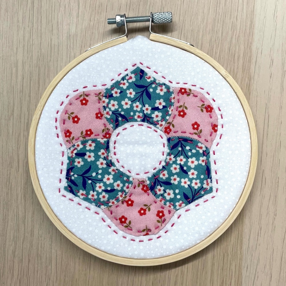 Ditsy Posy Mini Hoop Kit - Curved English Paper-piecing (EPP) - 5"