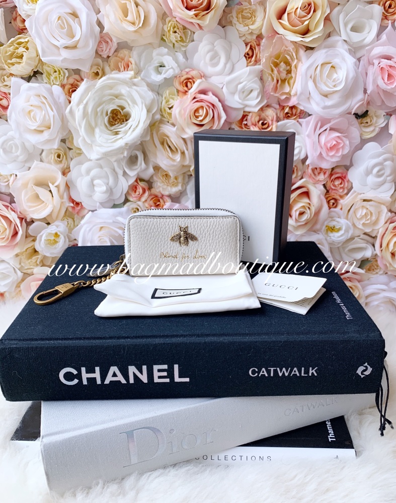 Gucci Cream Blind For Love Bee Key Holder