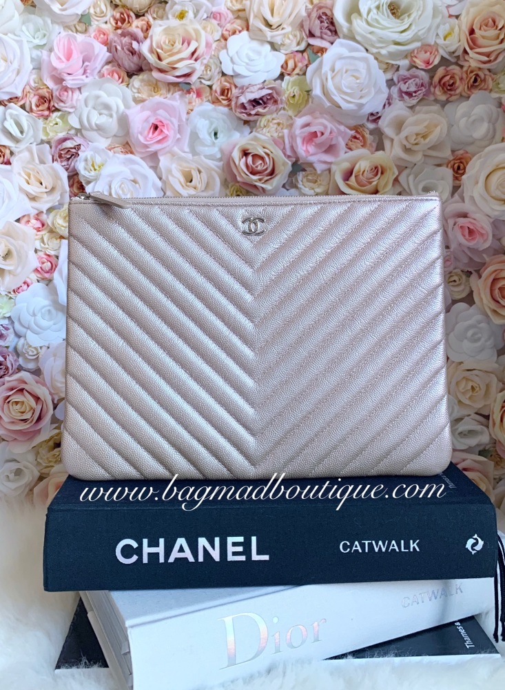 Chanel SHW Rose Gold Chevron Caviar Large O Case