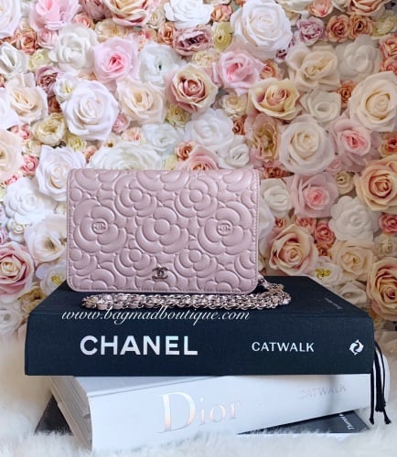 Chanel 19B LGHW Pearly Pink Camelia Embossed WOC