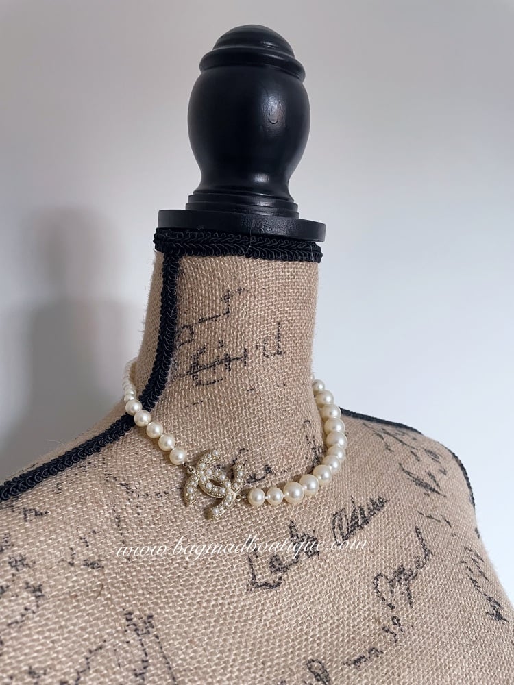 Chanel GHW Pearl CC Necklace 