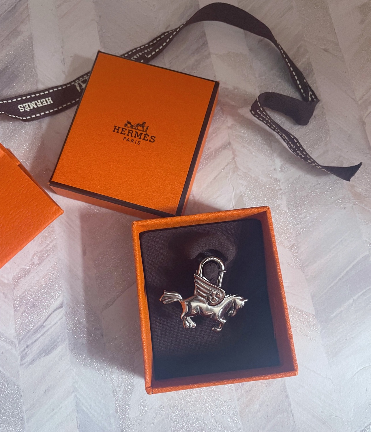 Hermes Palladium Pegasus Cadena Padlock Charm