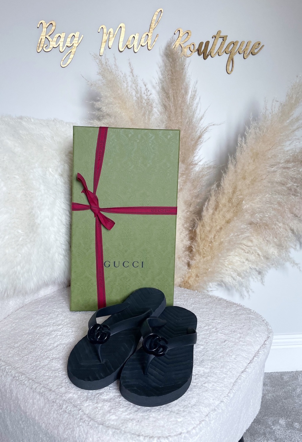 Gucci So Black Marmont Thong Sandal SZ 6