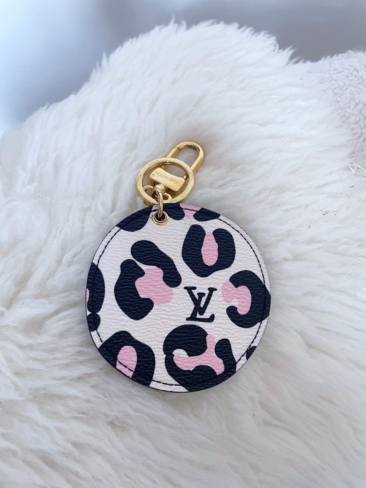 Louis Vuitton Limited edition Wild At Heart Keyring