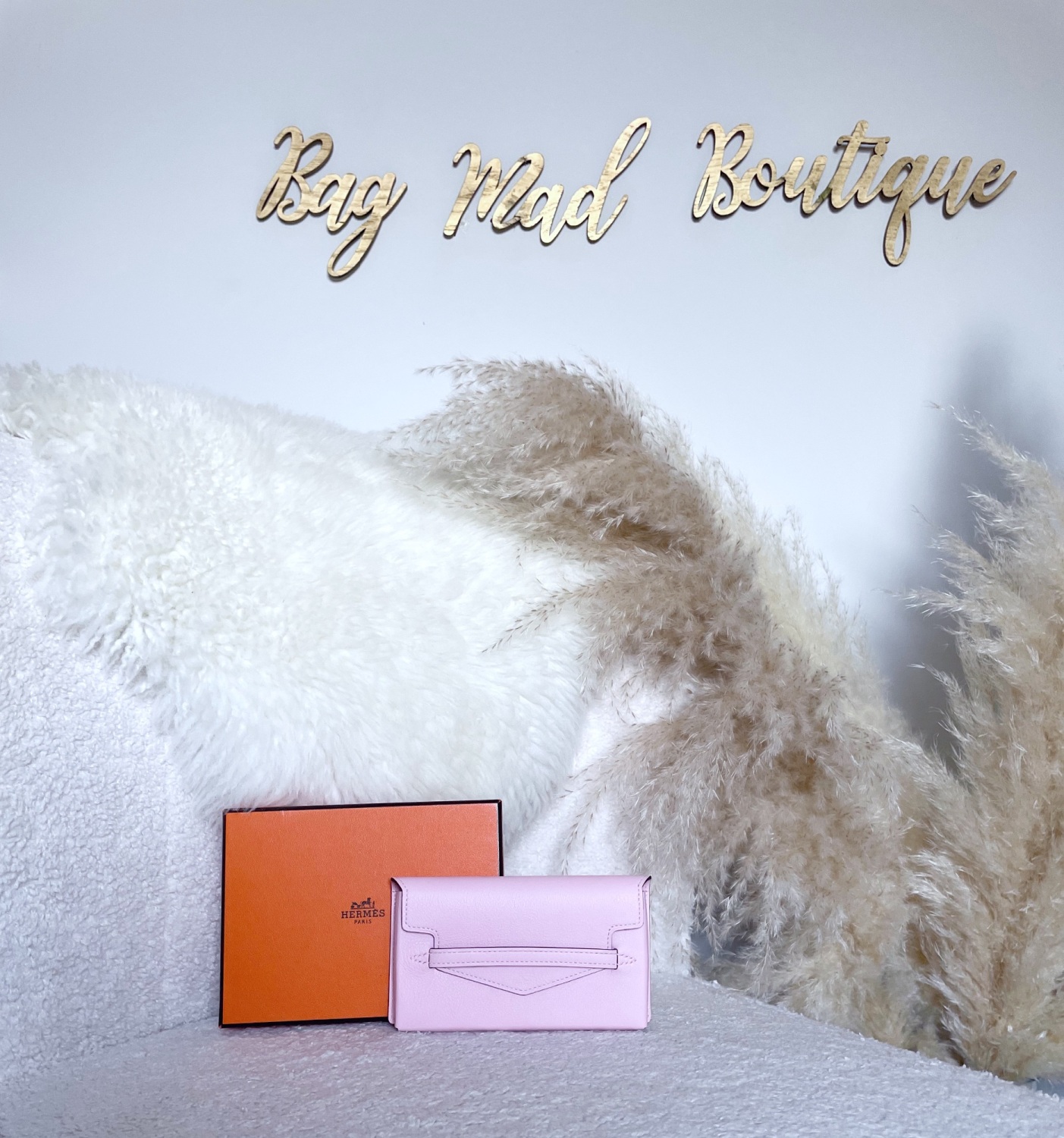Hermes Rose Sakura Smart Front Flap Pouch