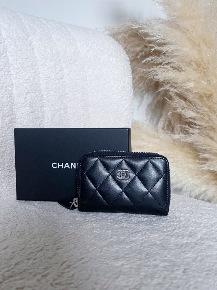 Chanel SHW Black Lambskin Zippy Coin purse