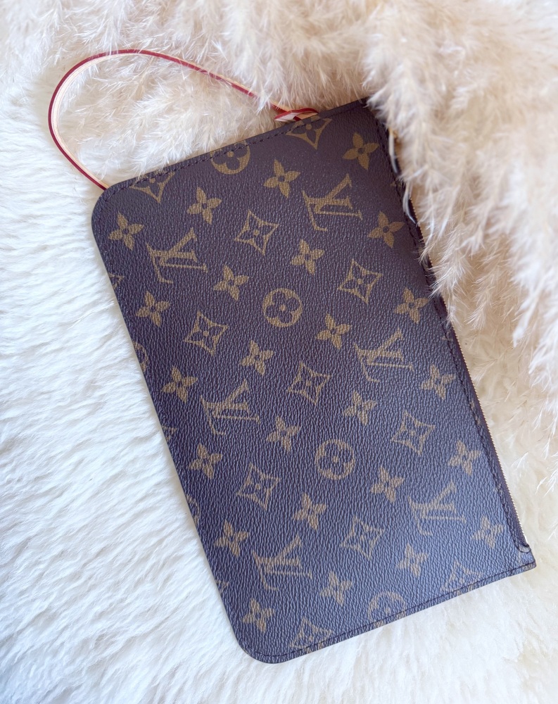 Louis Vuitton Classic Monogram Neverfull Pochette