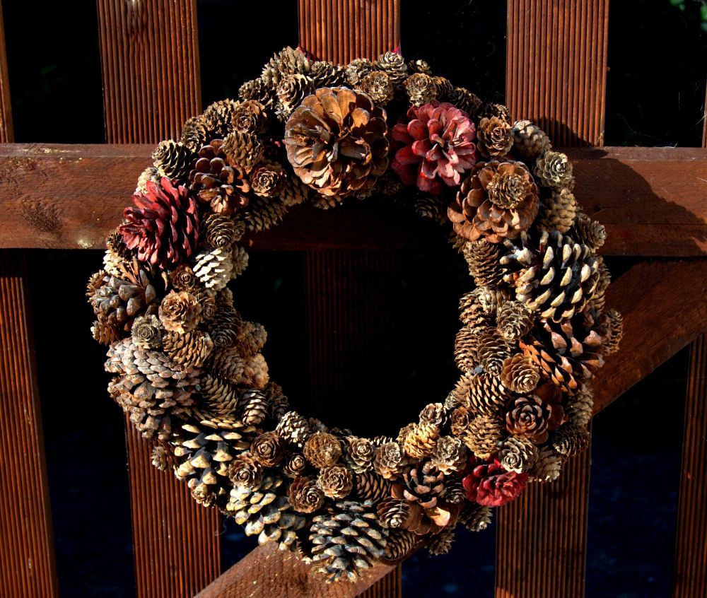 Handmade Natural Pine Cone Wreath