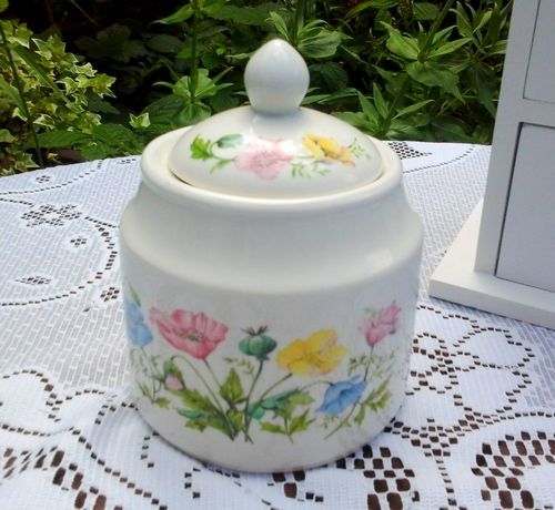 Vintage Kowloon Pattern James Sadler Sugar Bowl and Lid