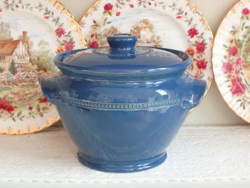 Large Blue Pearsons of Chesterfield Stoneware Casserole Pot