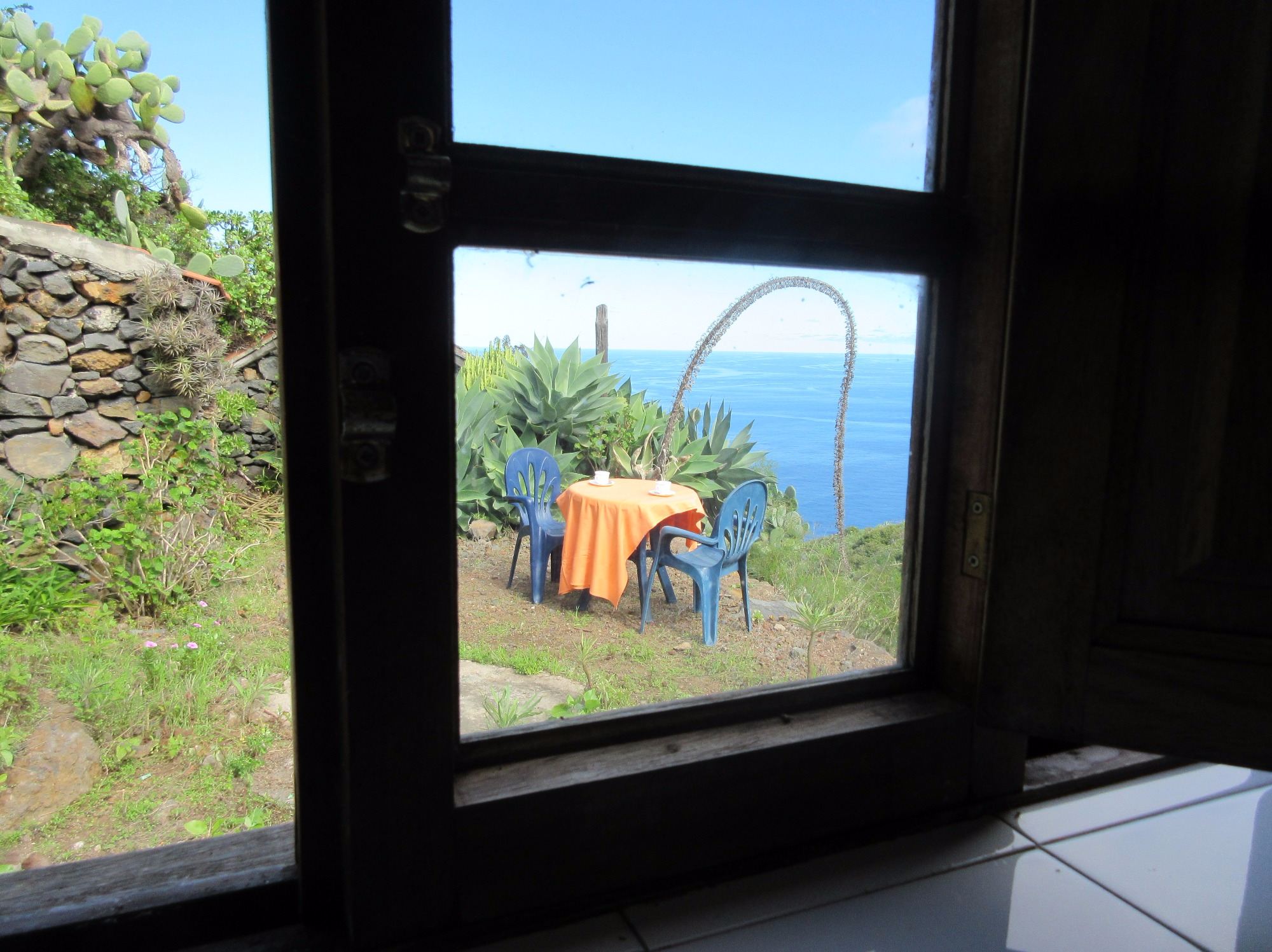 self-catering holiday cottage to rent garafia la palma