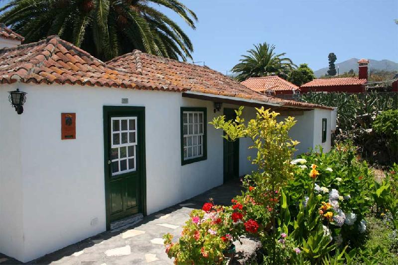 Casa Rural El Paso rural holiday cottage to rent