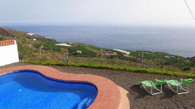Casa Tomasin pool with view