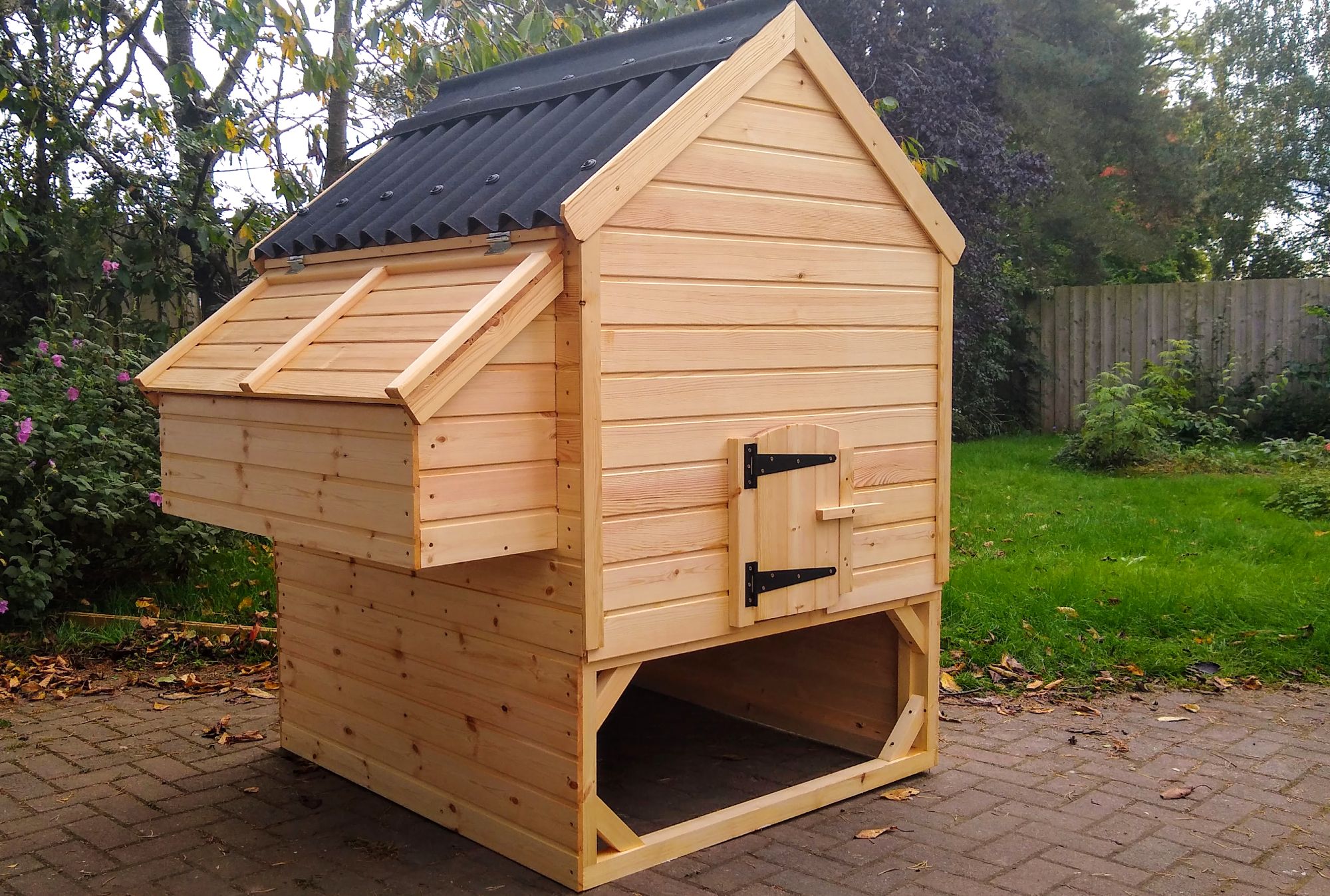 Extra Large chicken coop hen poultry house coup scotland perthshirepoultry - 2000x1348